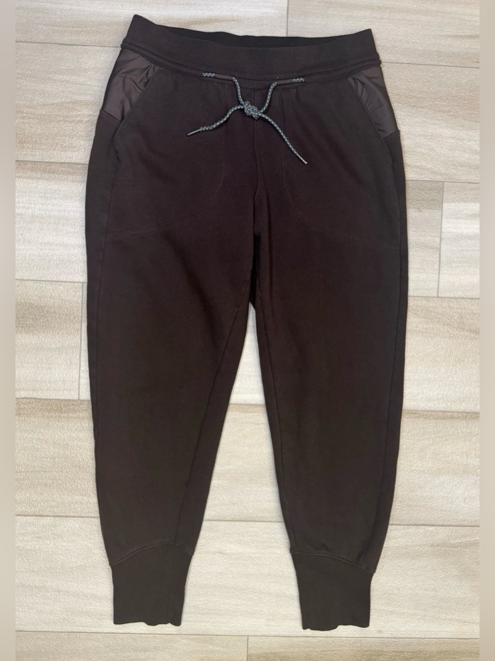 Women's Columbia Joggers with Drawstring Waist Pockets Size M Fleece 29x26.5 - Picture 2 of 8